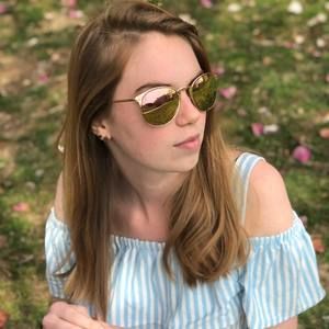 Meet your Posher, Nichola